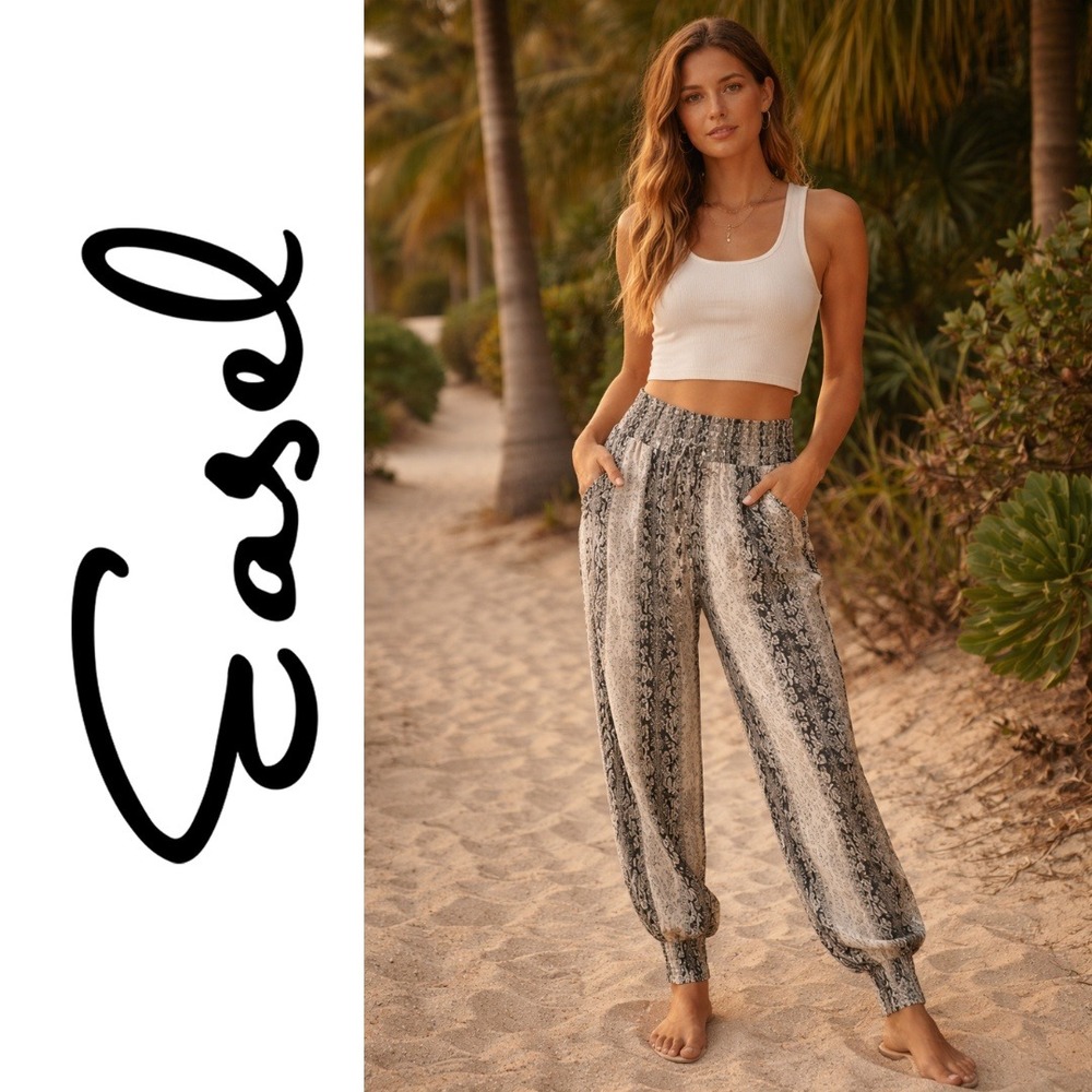 Easel, Boho Paisley Print‎ Smocked Waist Jogger Pants Size Medium